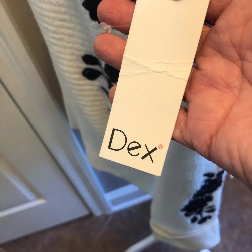 NWT Soft Ivory Sweater Black Rose Embroidery Pull On Large by Dex - Image 9