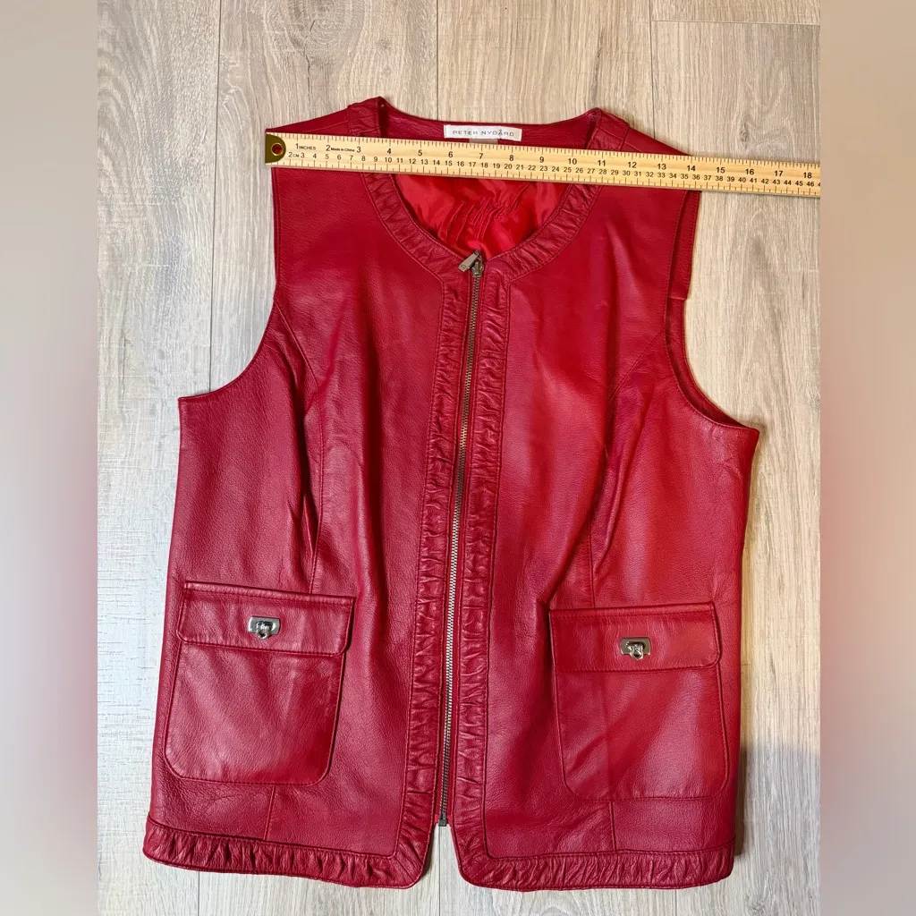 Peter Nygård Women’s Red Genuine Leather Zip Vest Size L Pockets, Stretch Back - Image 11