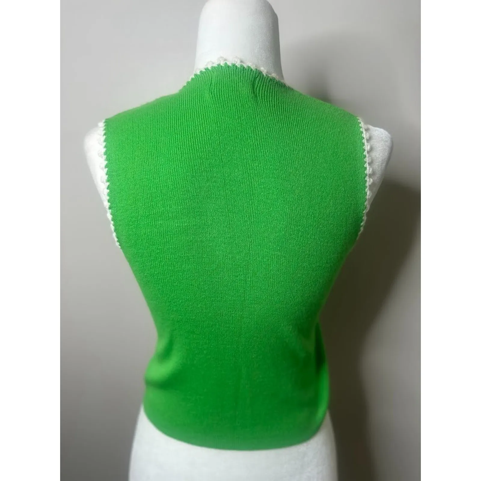 Vintage Lerner Shops Knit Sweater Button Vest Feminine Cottage Green Size Medium - Image 6