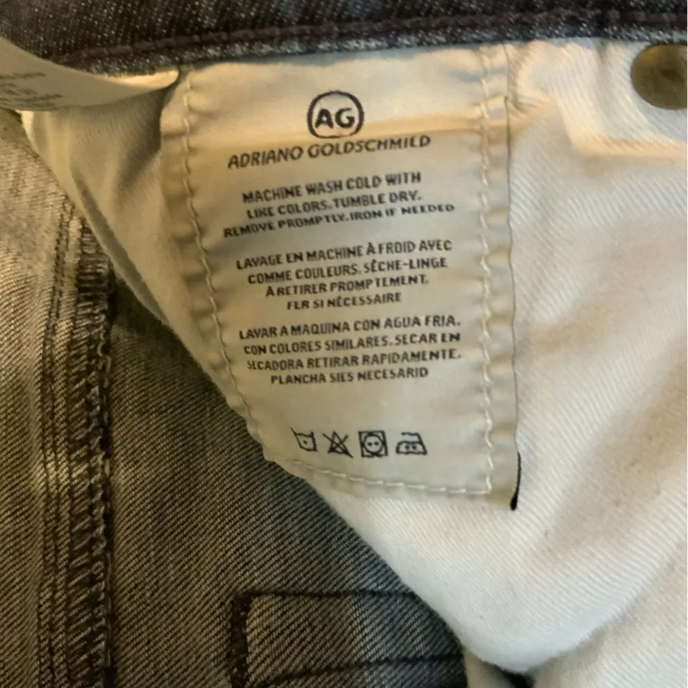 AG Farrah Skinny Jean size 30R - Image 8