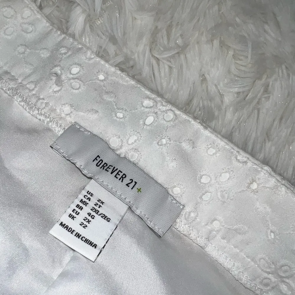 White Forever 21 plus skirt size 2xl - Image 5