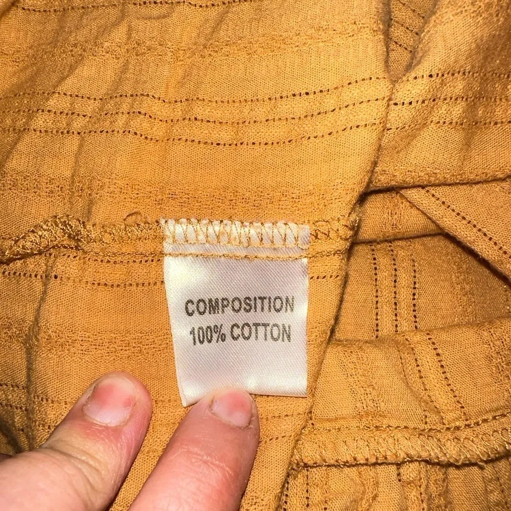 GUC JEUVRE YELLOW TASSEL TOP WITH SIDE LACE AND SIDE ZIP SZ Small Gold - Image 6