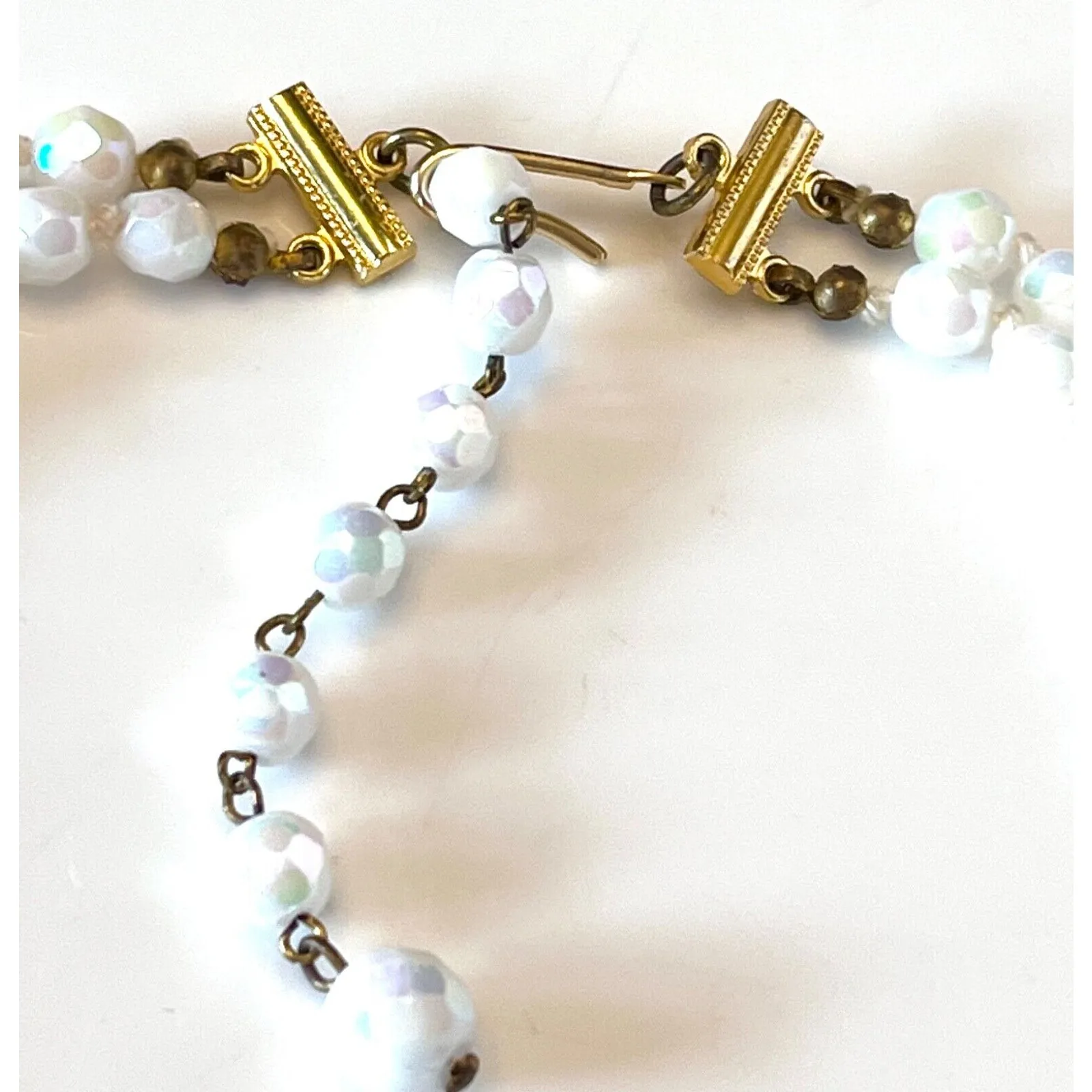 Faceted Glass Bead Necklace Two Strand White Graduated Aurora Borealis 18" Vtg - Image 3