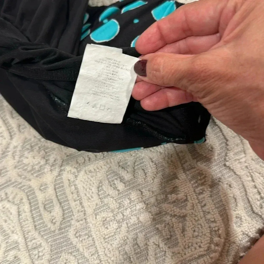 - MIRACLESUIT WOMENS SWINSUIT SIZE 12 - Image 6