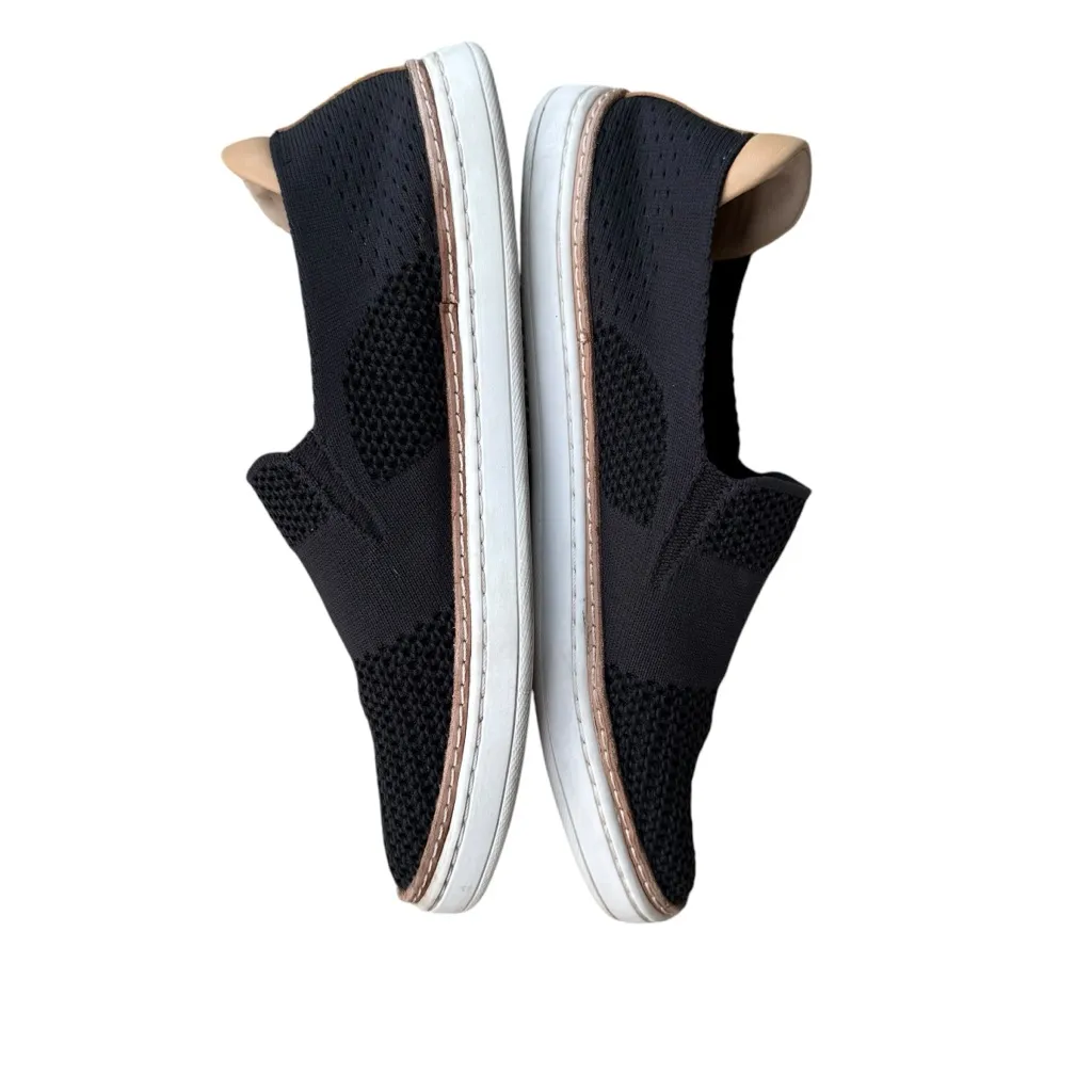 UGG Alameda Sammy Slip-On sneaker Loafers Sz 8 black knit round toe flat shoe - Image 4