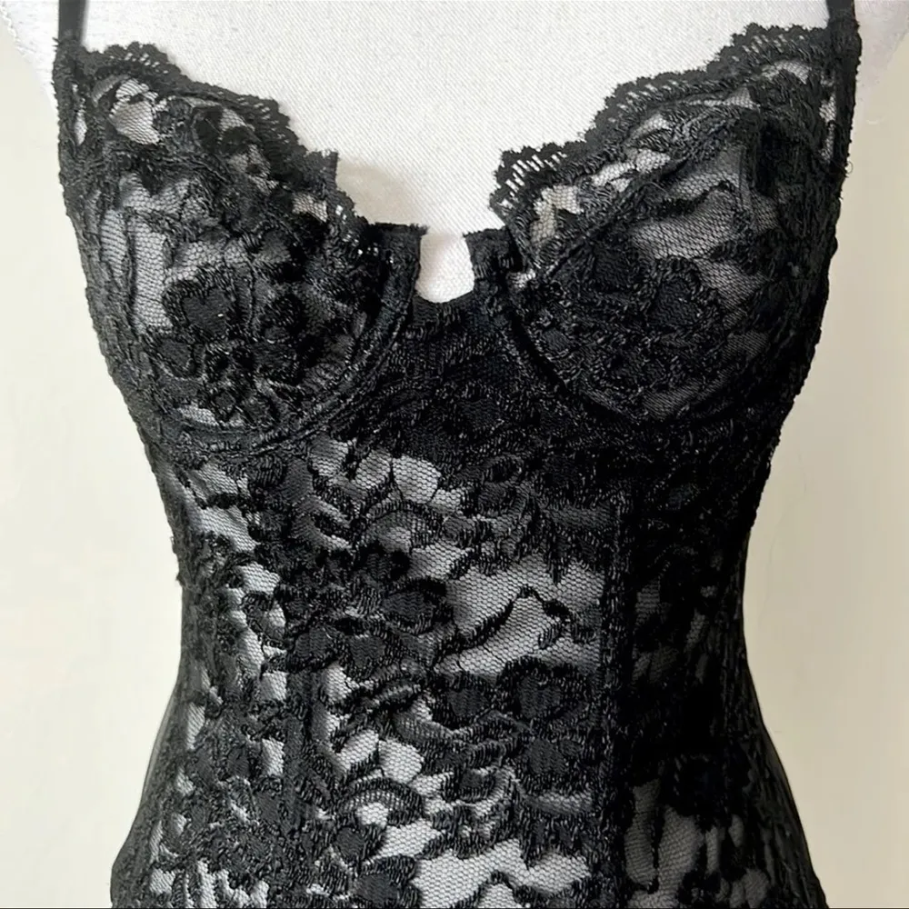 Victoria’s Secret Vintage Bustier Corset - Image 6