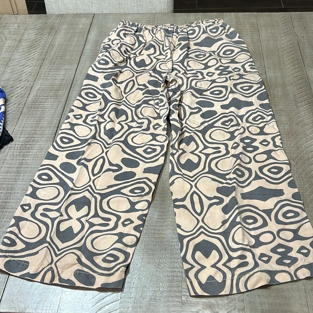 Jane & Delancey wide leg pants in tan and gray - Image 5