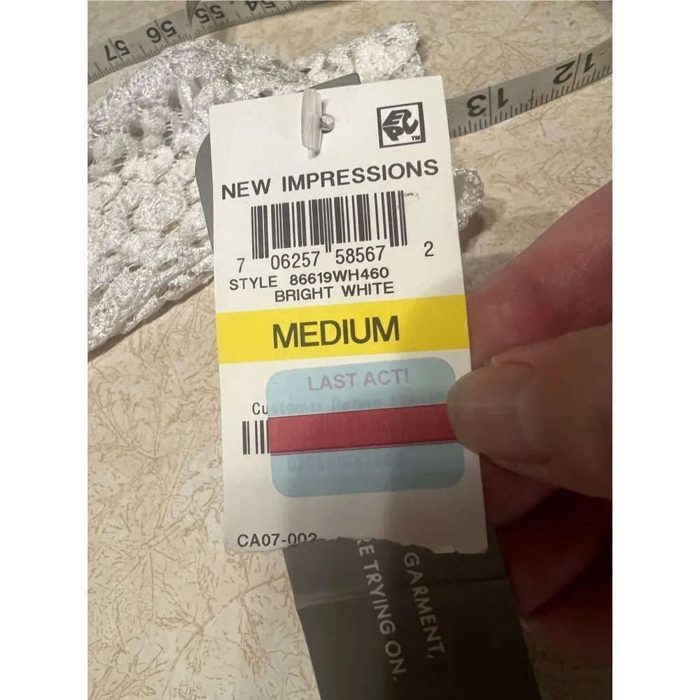 JM Collection Womans embroidered top Sz M Bright White NWT - Image 4