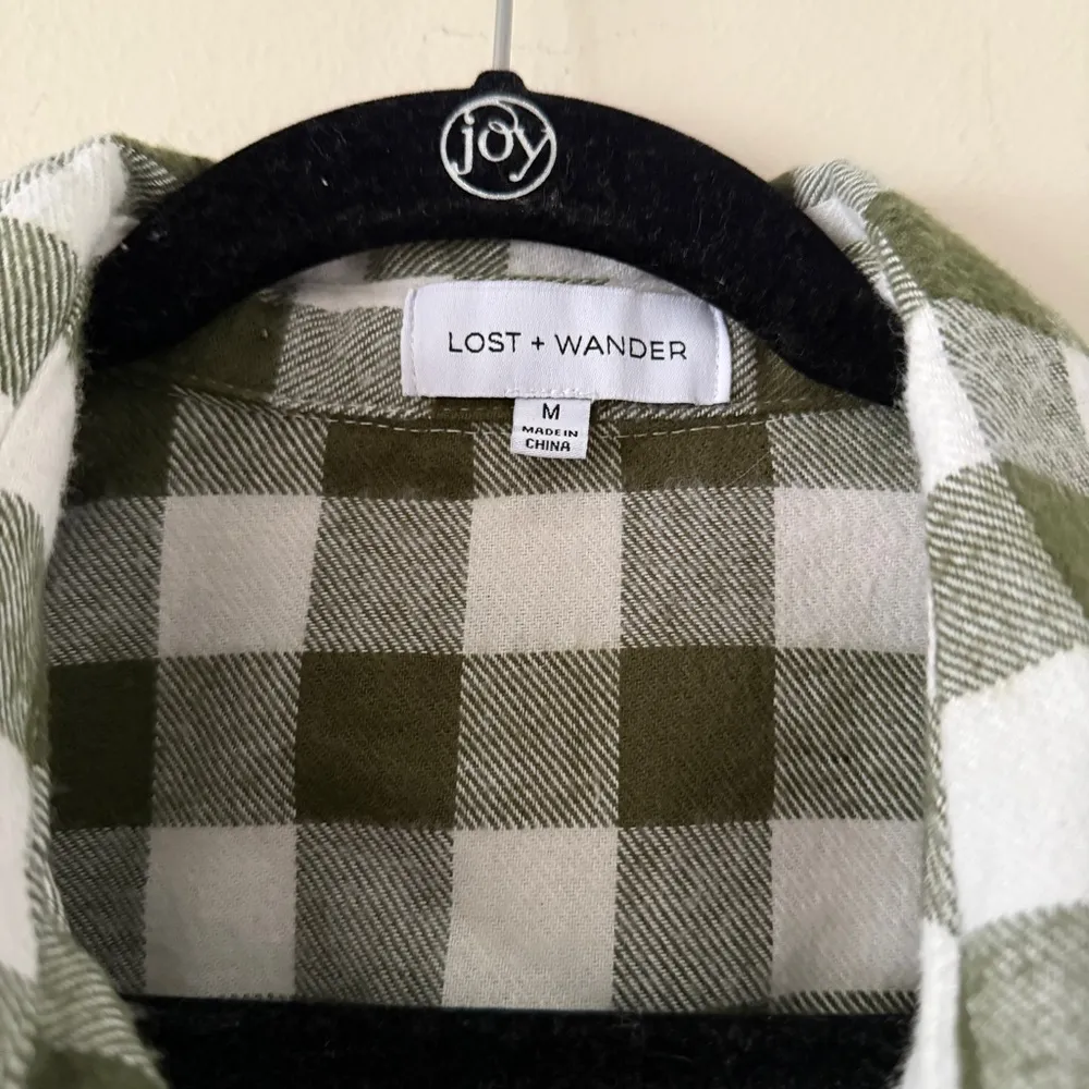 Lost + wander plaid cropped button up shirt - Image 4