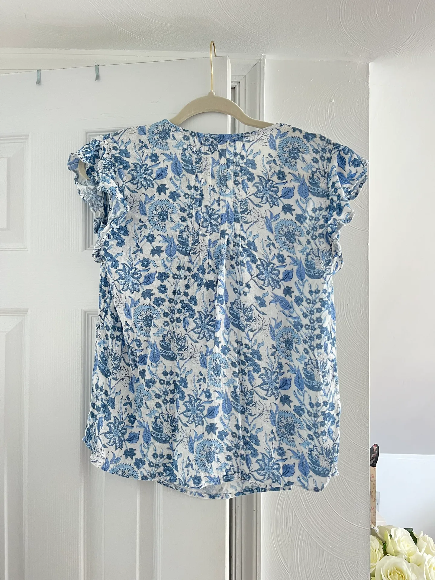 Coastal Grandma / Cottagecore Blue & White Top - Image 3