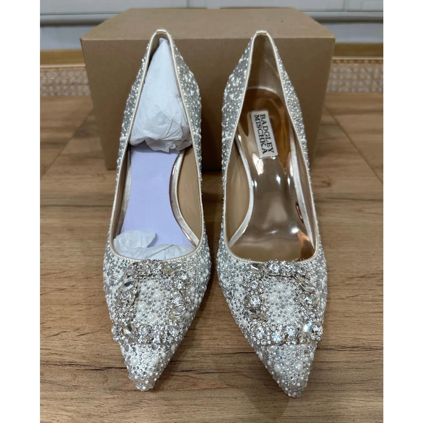 Badgley Mischka Cher II Evening Pumps Size 8.5 NIB Crystal Embellishments Bride - Image 4