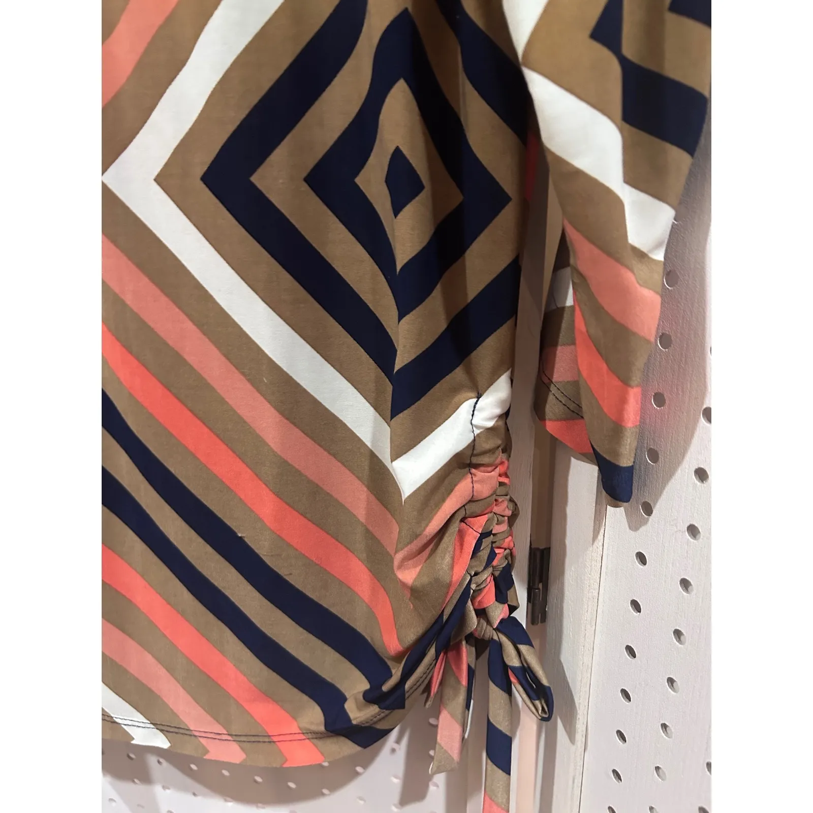 LAMode Collection Geometric Print Keyhole Neck 3/4 Sleeve Top Size M Brown Size M - Image 4