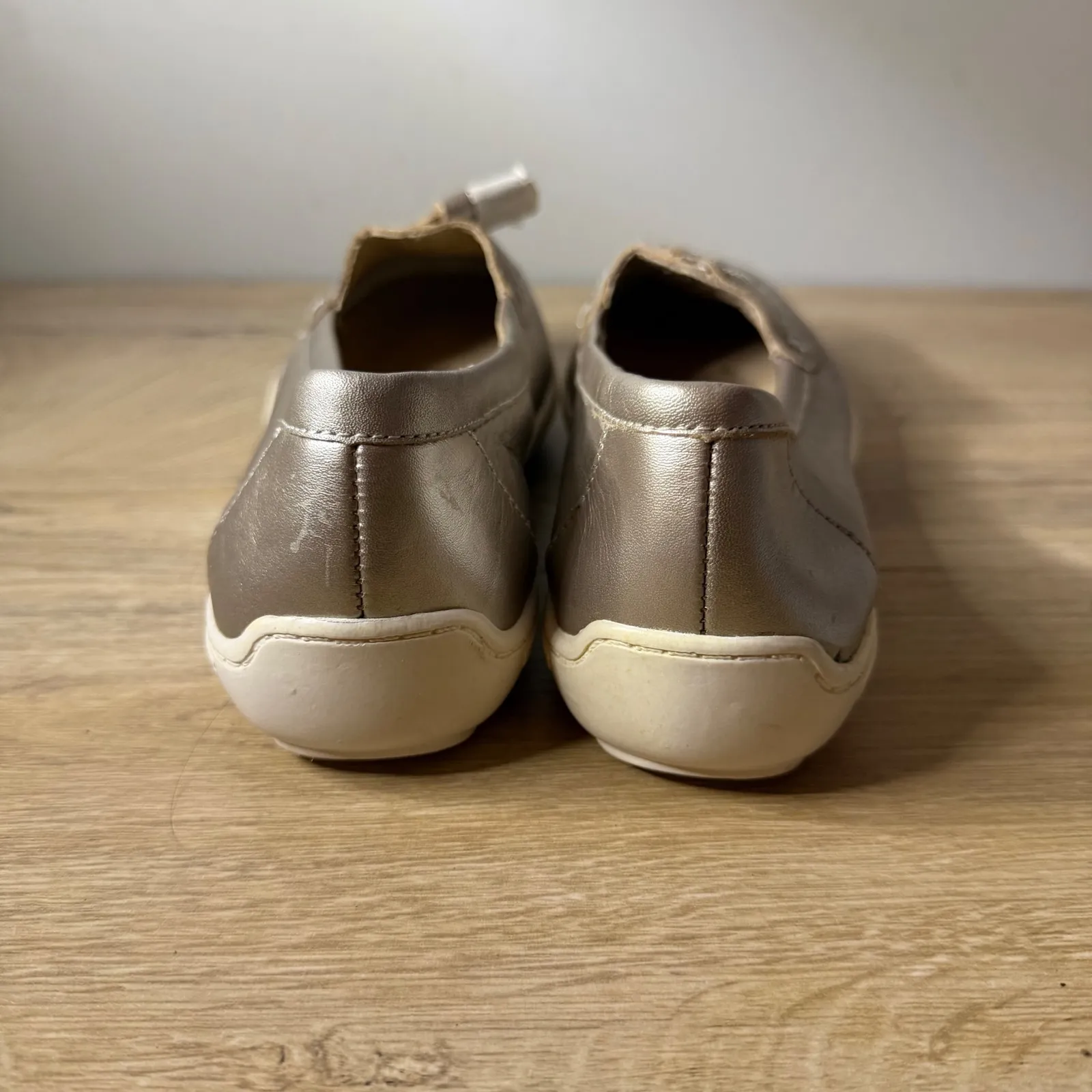 Easy Spirit Stingray Champagne Gold Tassel Loafers Metallic Driving Shoes 8 - Image 7