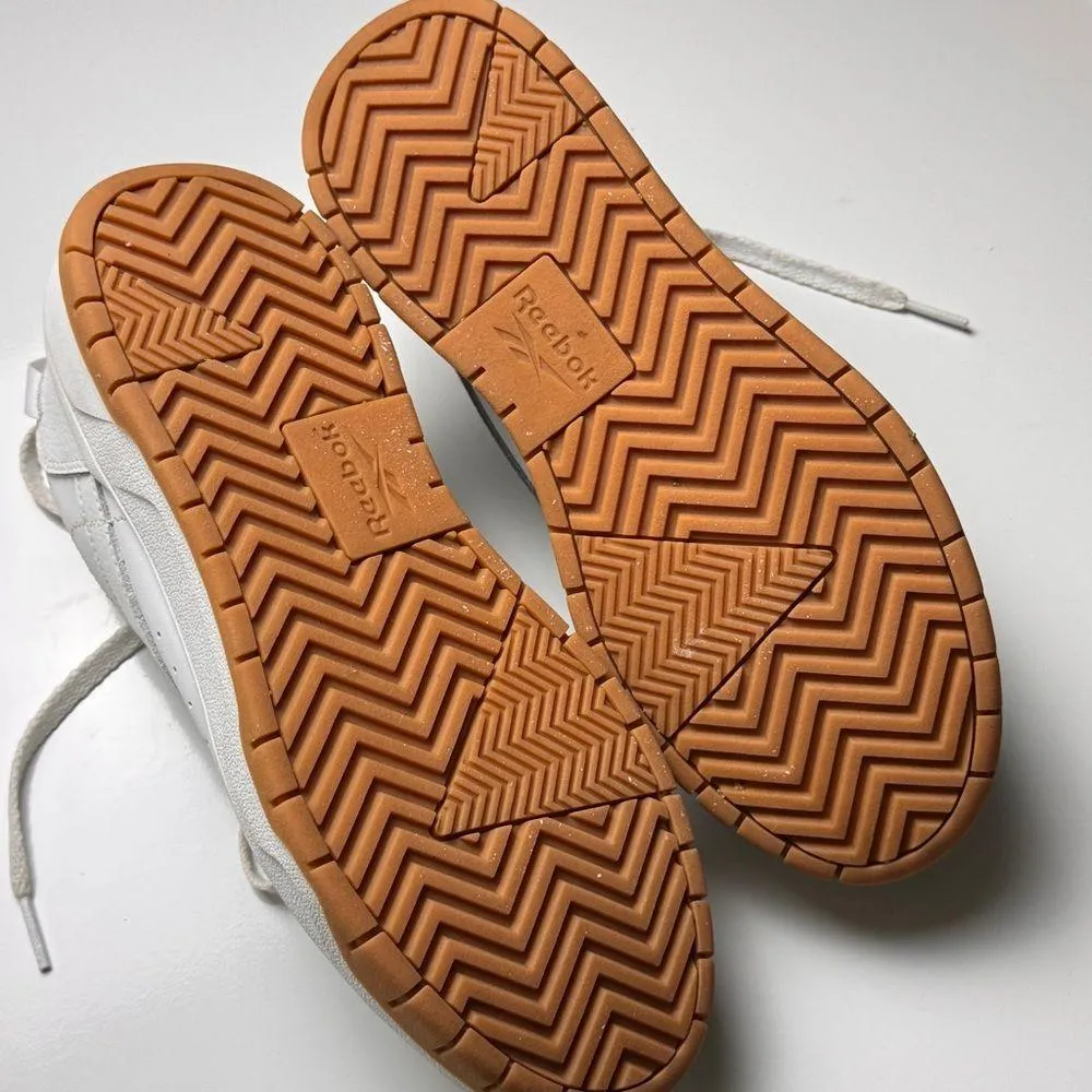 Reebok Women's Club C Double  Lace Up Sneaker Sz  8 - Image 10