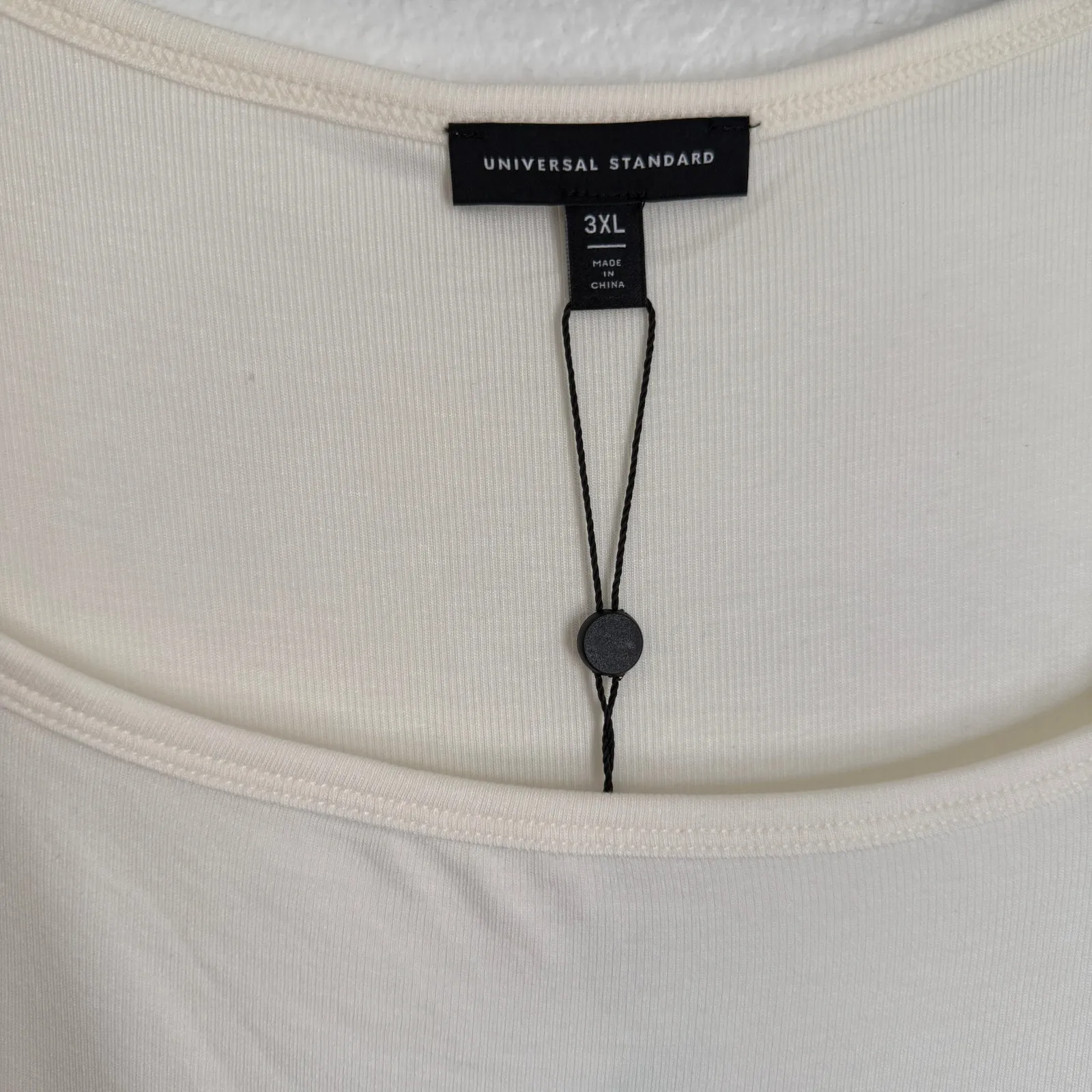 NWT Universal Standard Womens 6X Foundation Short Sleeve Square Neck Tee Top - Image 4