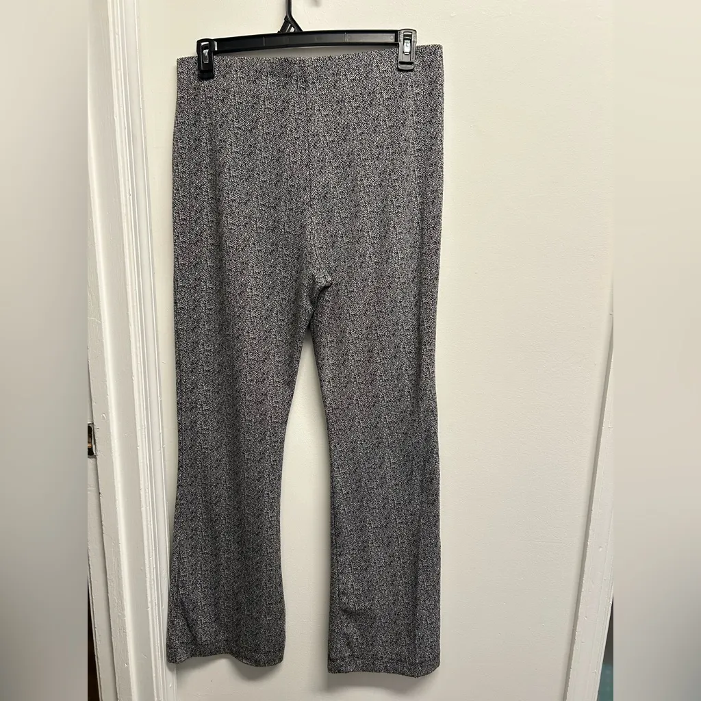 SO Gray Patterned Flare Leg Pants with Zipper Detail - Image 2