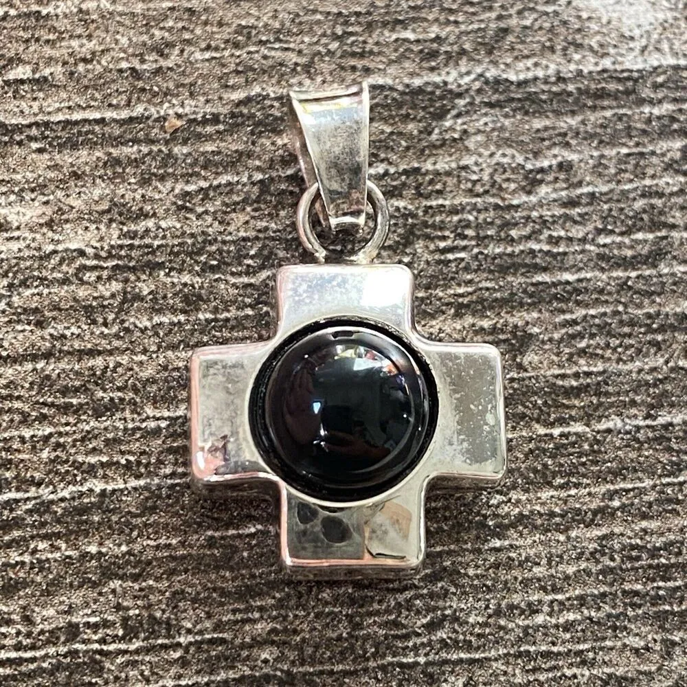 Sterling Silver 925 Round Onyx Cross Pendant 925 Small Minimalist - Image 3