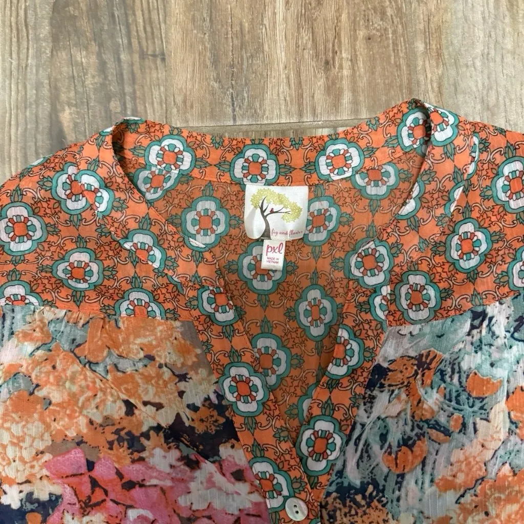 Anthropologie FIG & FLOWER Roll-tab Blouse - Image 2