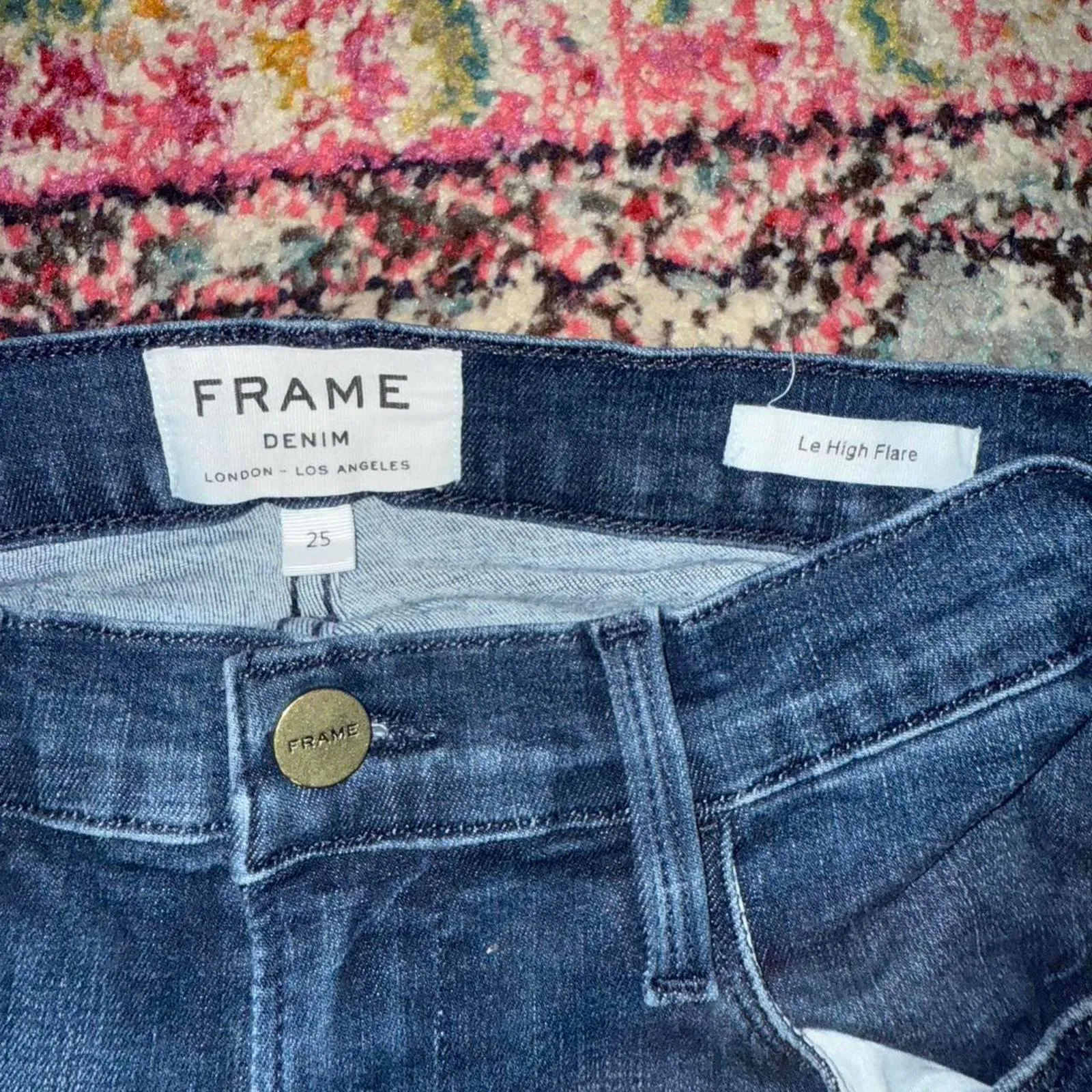 Frame Le High Flare Jeans - Image 4