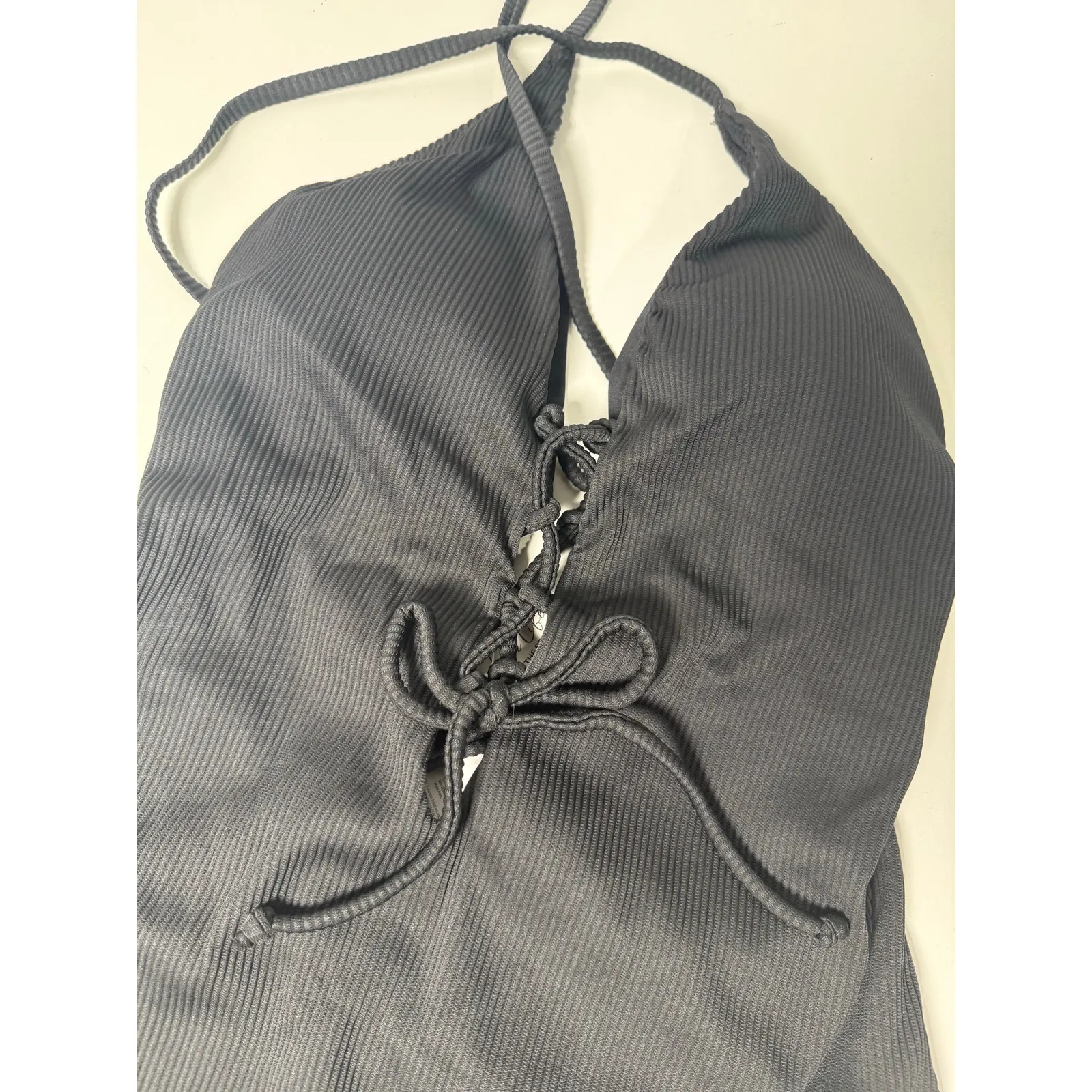 CUPSHE Women's Solid Color V Neck Lace Up One Piece Swimsuit - Image 6