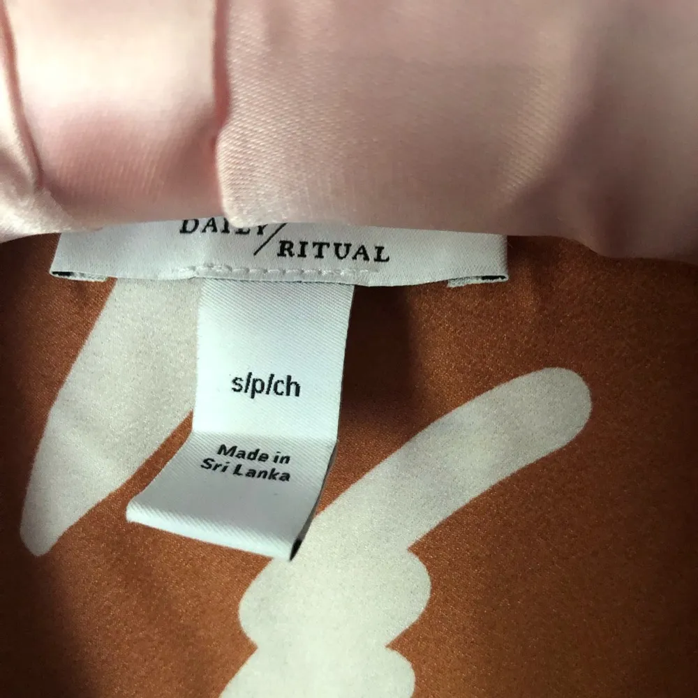 New Daily Ritual button down shirt dress with belt, size small P - Image 6