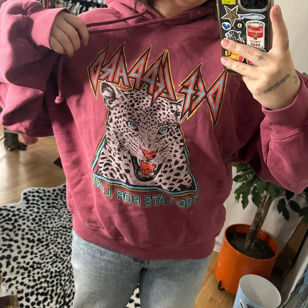 Daydreamer Def Leppard Too Late For Love Pullover Hoodie Pink Size Large - Image 5