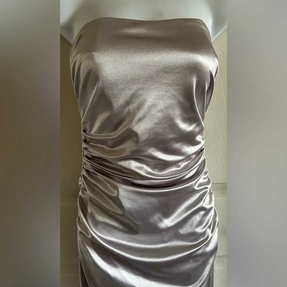 Womens Strapless Metallic Gown Dress Stretch Satin Platinum Silver Sz 4 - Image 4
