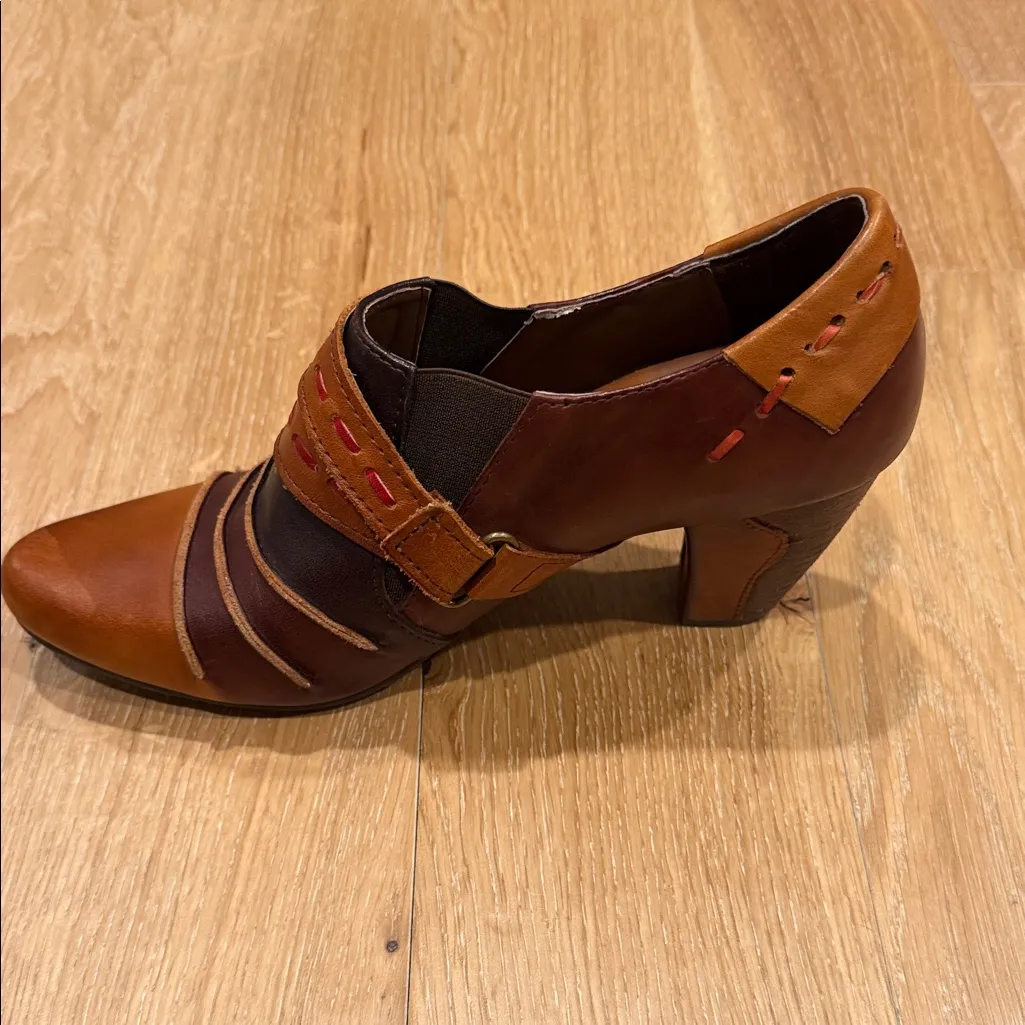 L'Artiste Spring Step Wondrous Ankle Boots Women 40/9-9 Brown Leather Distressed - Image 4