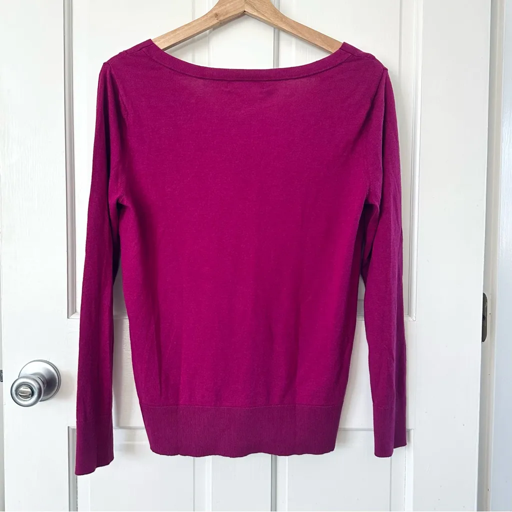 Banana Republic Magenta Silk Cashmere V Neck Sweater Size M - Image 3