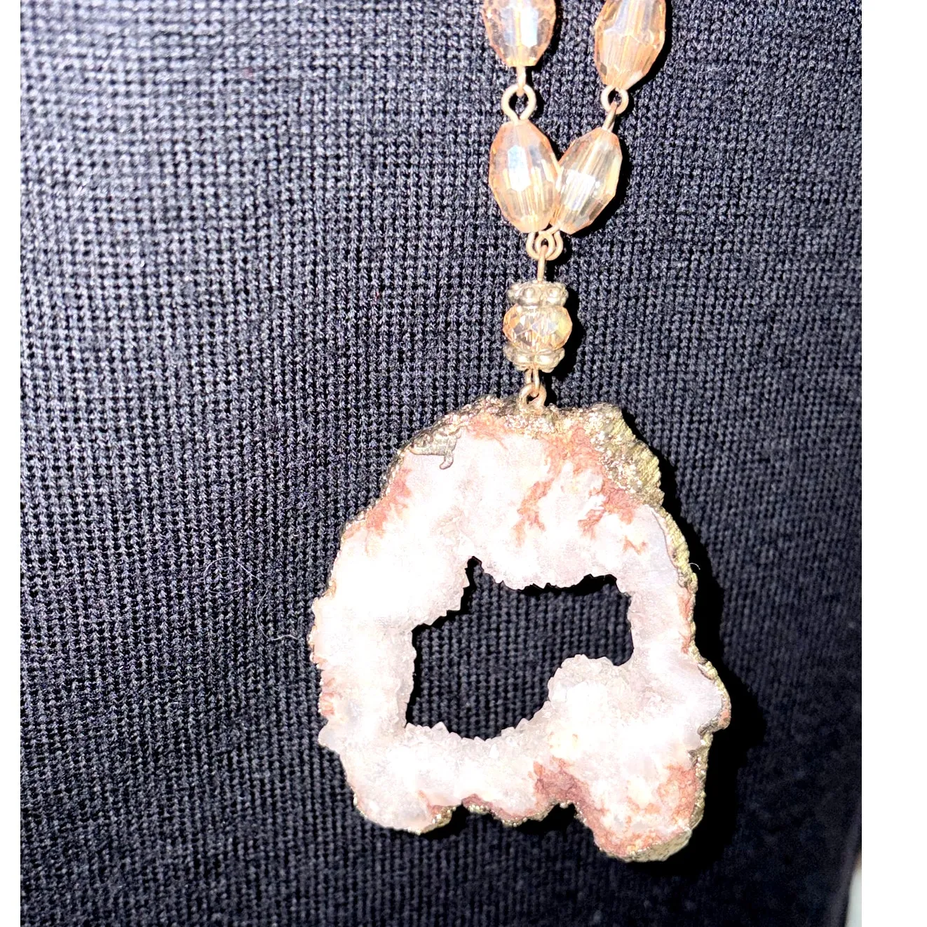 Quartz Druzy Geode on the Beads Pendant Pink - Image 7