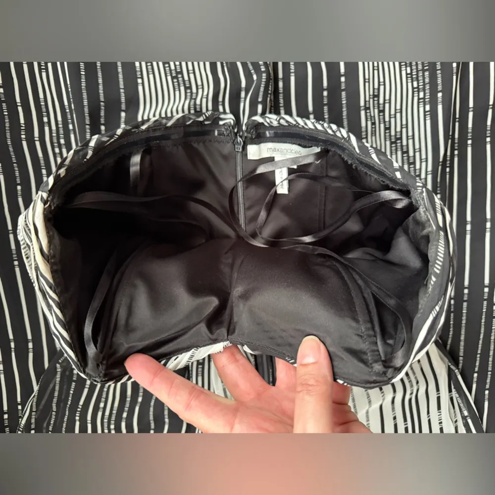 Max and Cleo strapless bustier black white graphic print maxi dress, size 2 - Image 3