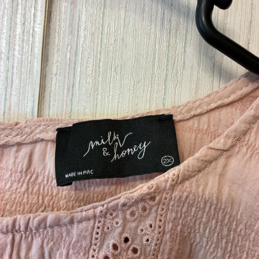 Milk & Honey Blush Pink Textured Blouse w/ Eyelet & Ruffled Puff Sleeves (2X) - Image 8