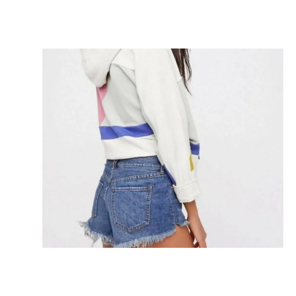 Free People Soft And Relaxed Cut Off Frayed Denim Shorts In Ocean Blue Size 30 - Image 12