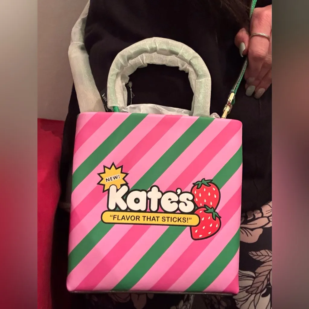 2025🔥AUTHENTIC KATE SPADE Leather "Candy" magnetic top closure satchel/Crossbody - Image 2