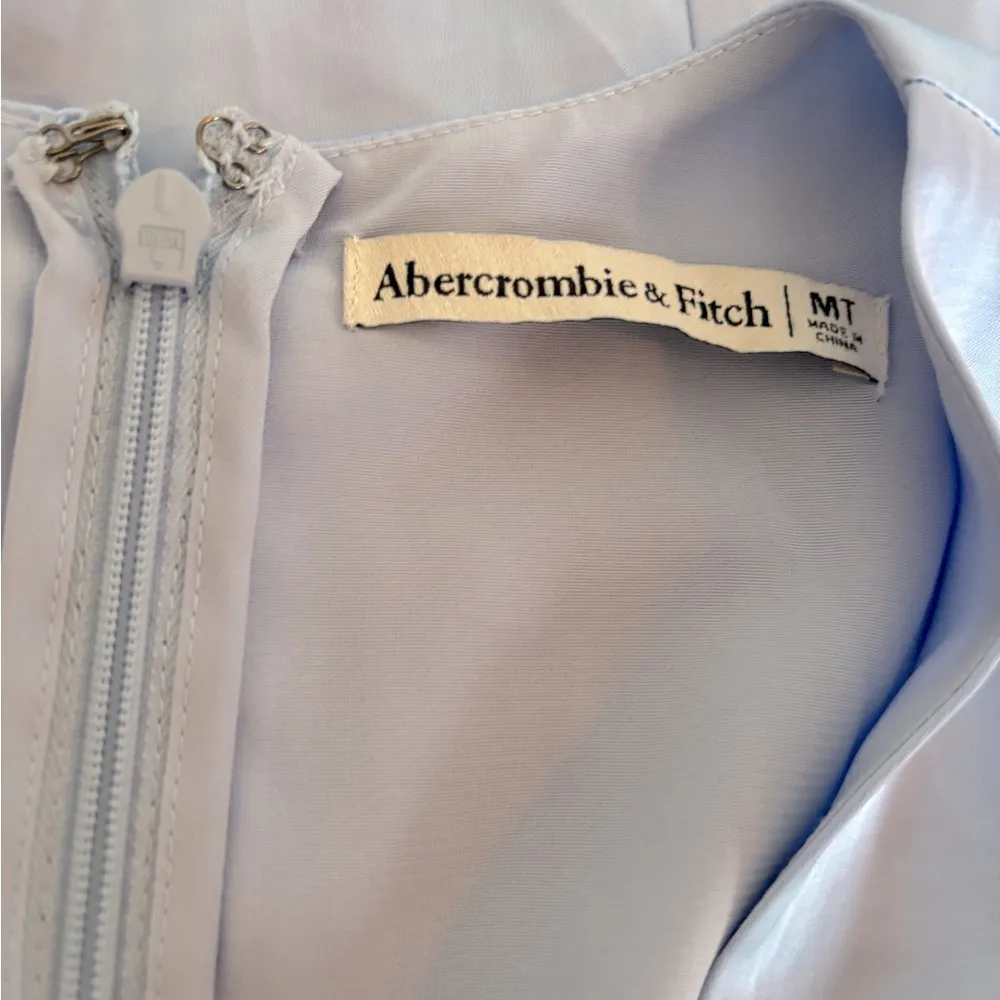 Abercrombie and Fitch Plunge Satin Mini Dress in Blue Size Medium Tall - Image 6