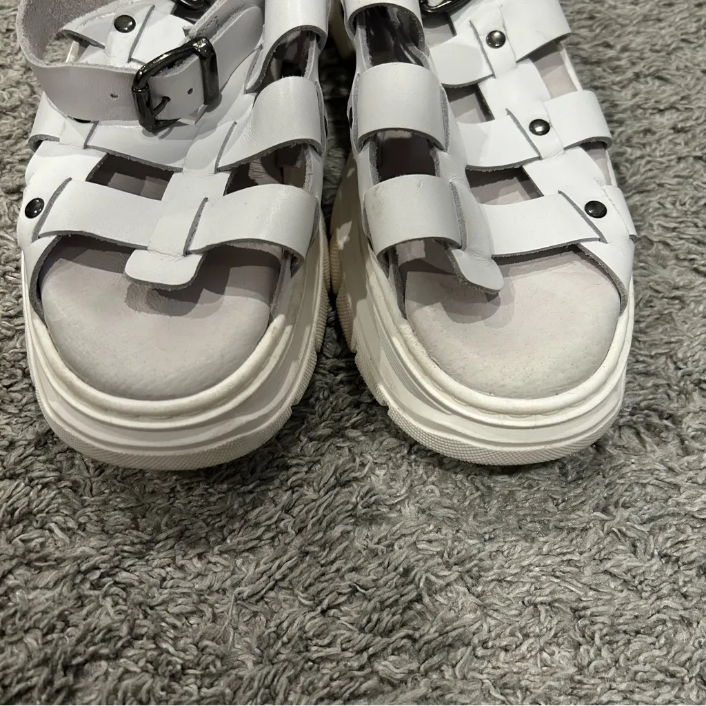 Free People Gia Gladiator Sandals SIZE 39 8.5 - Image 4