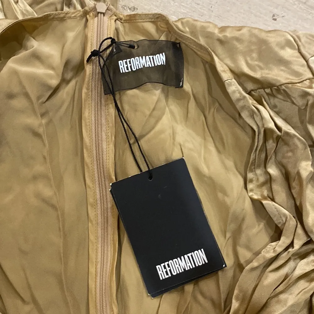 Reformation rare gold Deep V-neck retro dress NEW - Image 6