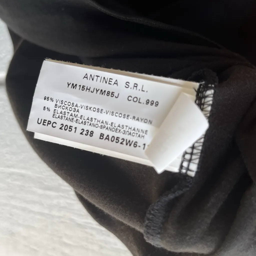 Armani Collezioni Twist Front Draped Jersey Tank Sleeveless in Black Size 12 - Image 7