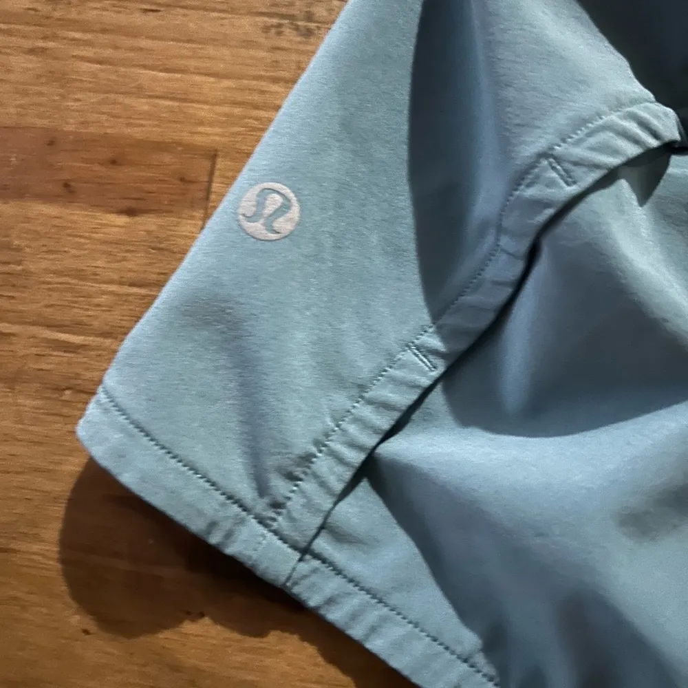 W7ARQS Teal Run Times II Shorts size 6~ 4" Inseam - Image 3