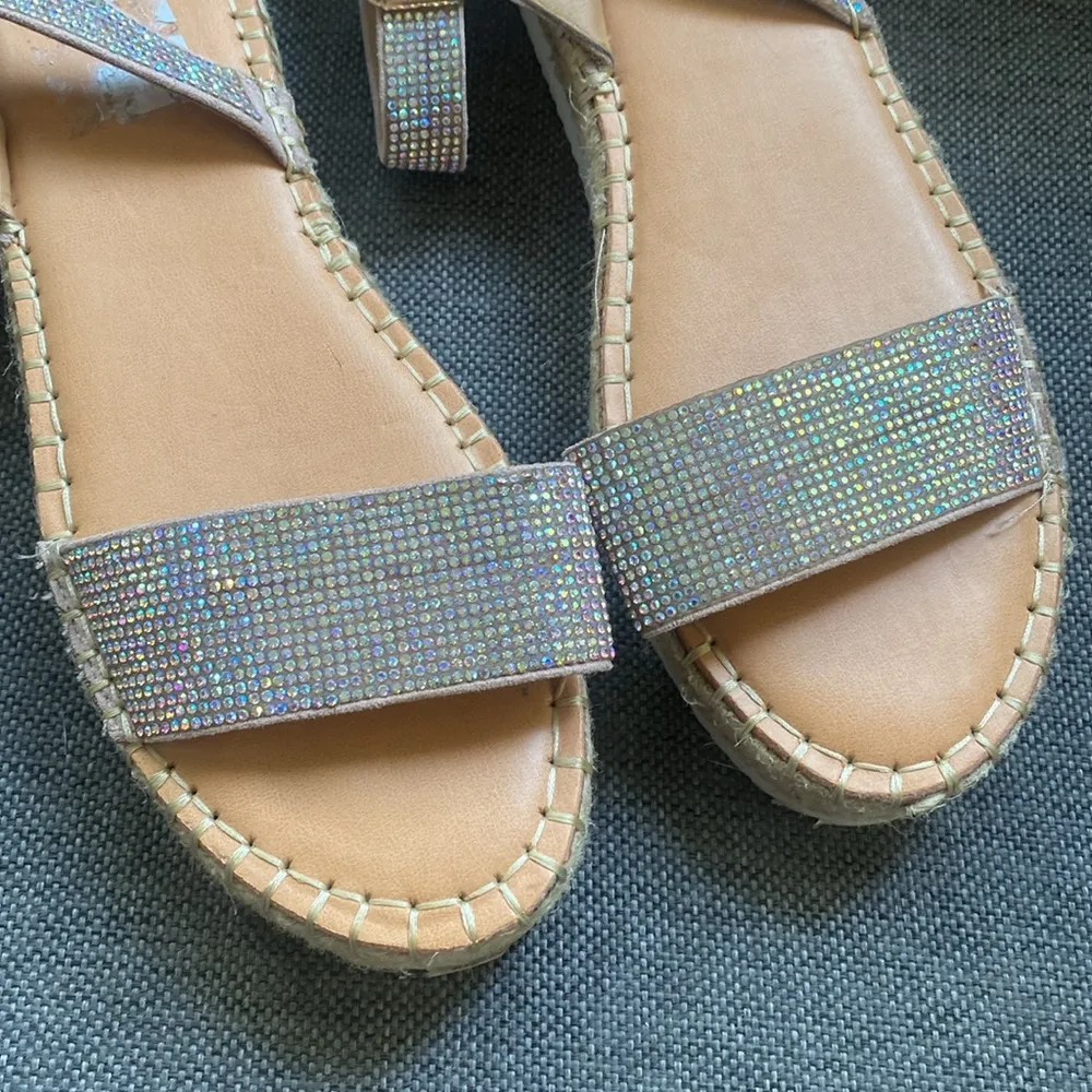 Madden Girl Sz 10 Blossom Rhinestone Flatform Espadrille Sandals Sparkle Strappy - Image 7
