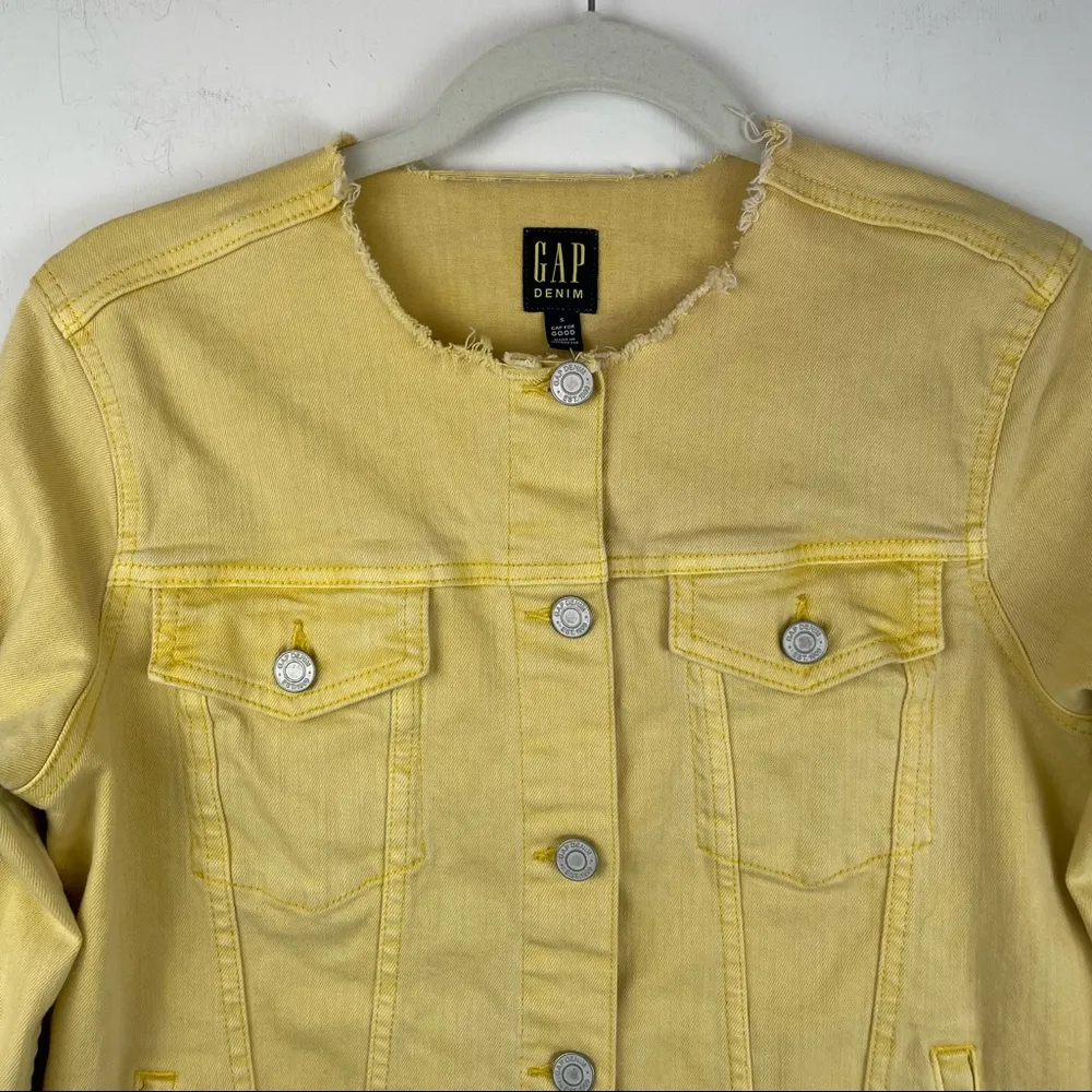 GAP Yellow Denim Jacket Raw Hem Distressed Sz Small Boho Western - Image 4