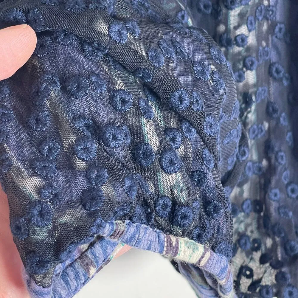 FREE PEOPLE Women’s Navy Lace Floral Sequin Trim Bubble Hem Boho Top - Image 4