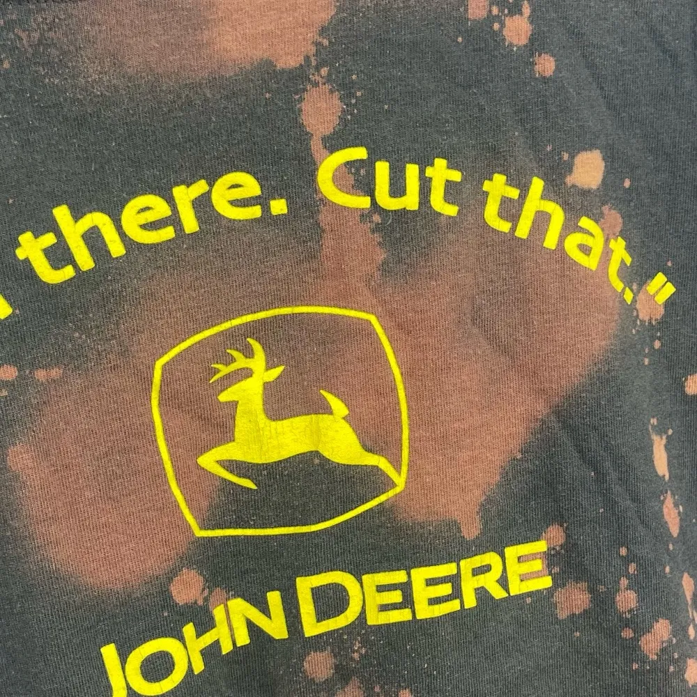 John Deere Short Sleeve Shirt Size Large - Image 3