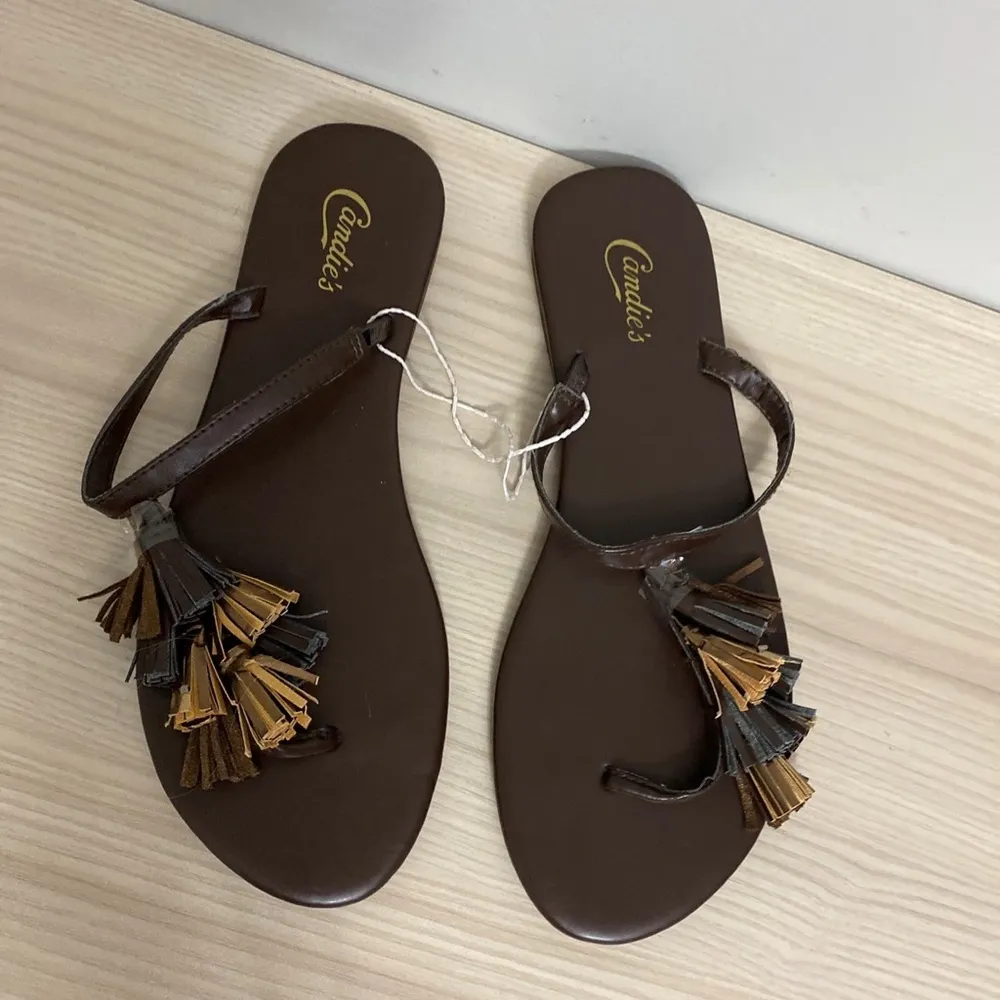 Candie’s brown women’s tassels sandals size 11 - Image 2