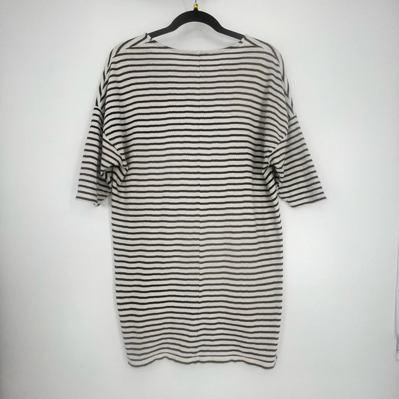 Zara Woman Classic V-Neck‎ Short Sleeve Black And White Short Sleeve Tunic Top - Image 6