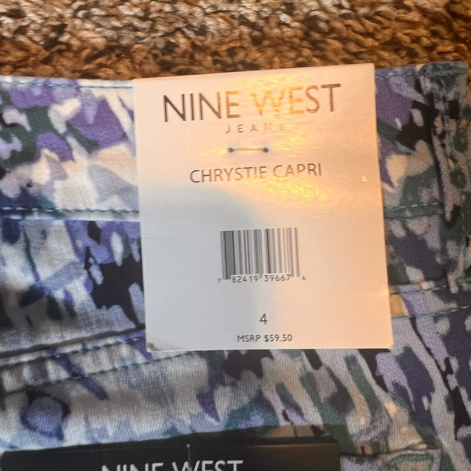 Nine West Chrystie Capri Jeans Women's Size 4 Abstract Print Cropped - Image 9