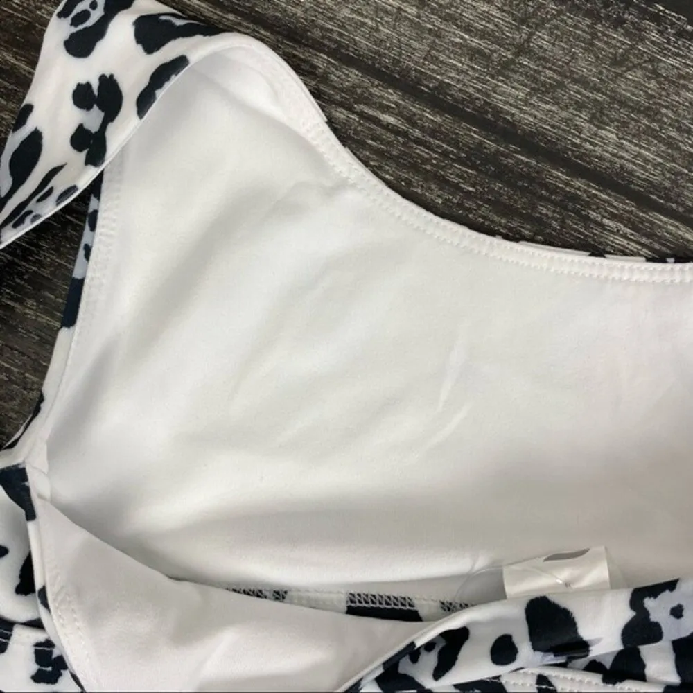 Fabletics White Animal Print Lola Low impact Sport Athletic Bra XS NEW - Image 6