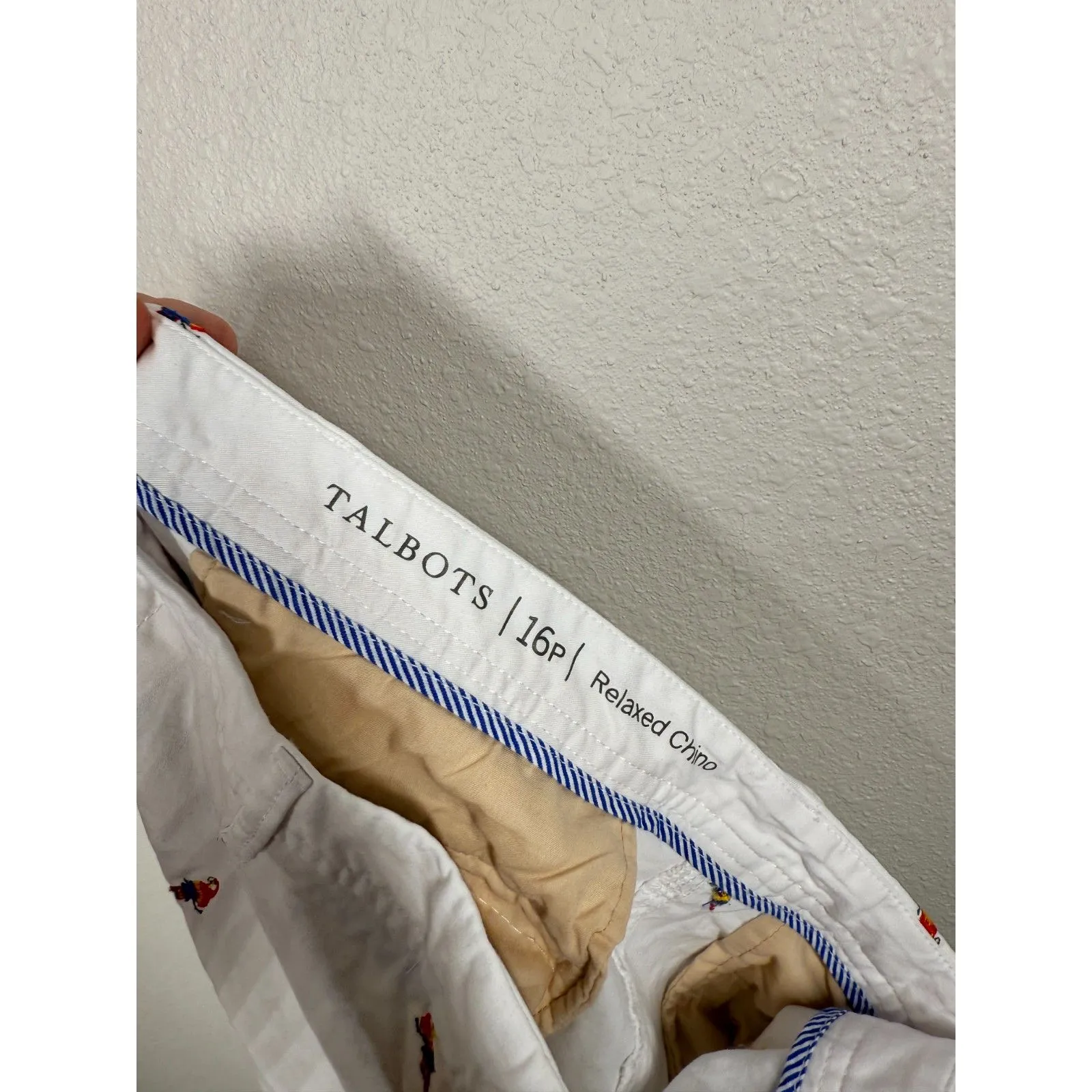 Talbots White Relaxed Chino Pants Sz 16p Parrots Novelty Beachy Resort Vacation - Image 7