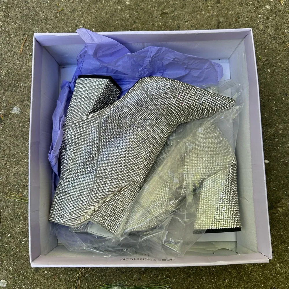 Madden Girl Cody Rhinestone Ankle Boots - Image 7