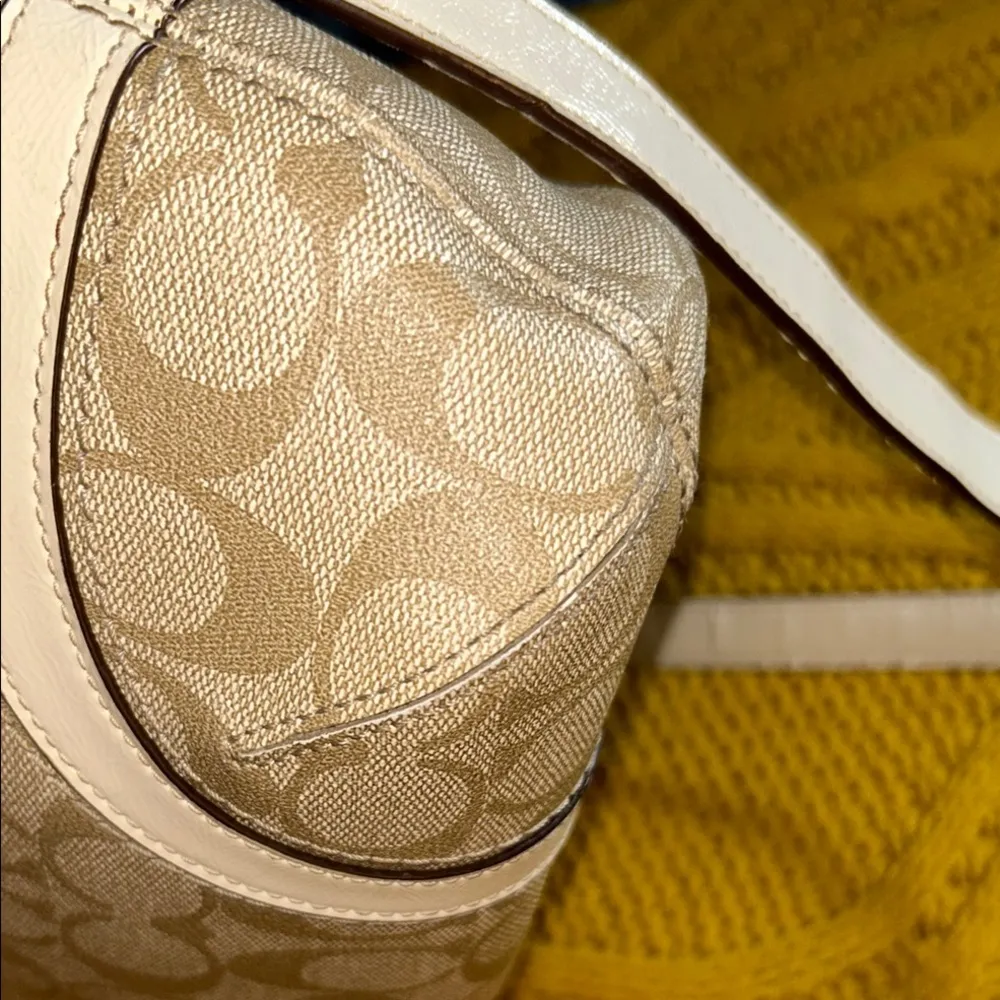 Coach Beige Signature Monogram Coated Canvas Crossbody/ Shoulder Bag - Image 12